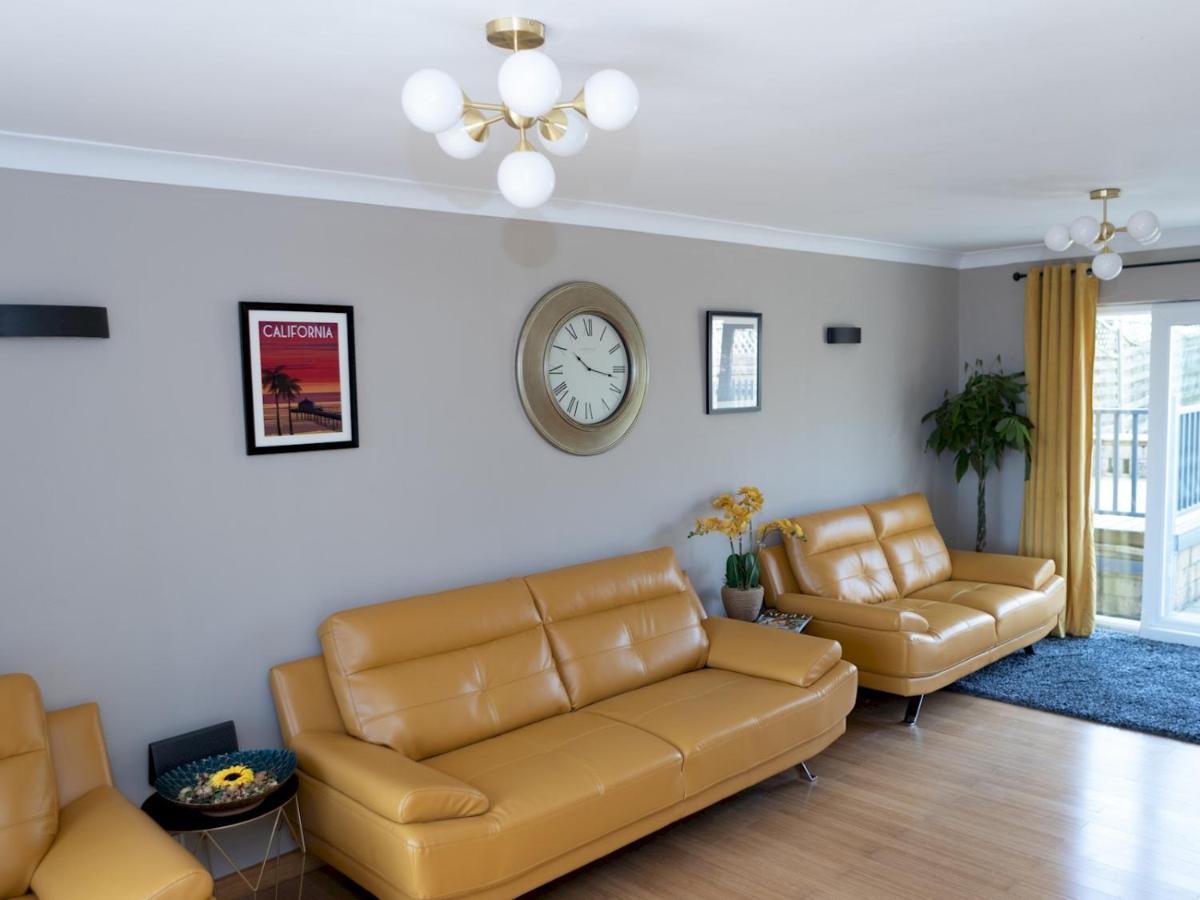 Pass The Keys Amazing 4 Bedroom Property- Hot Tub & Sea Views Скарборо Екстер'єр фото