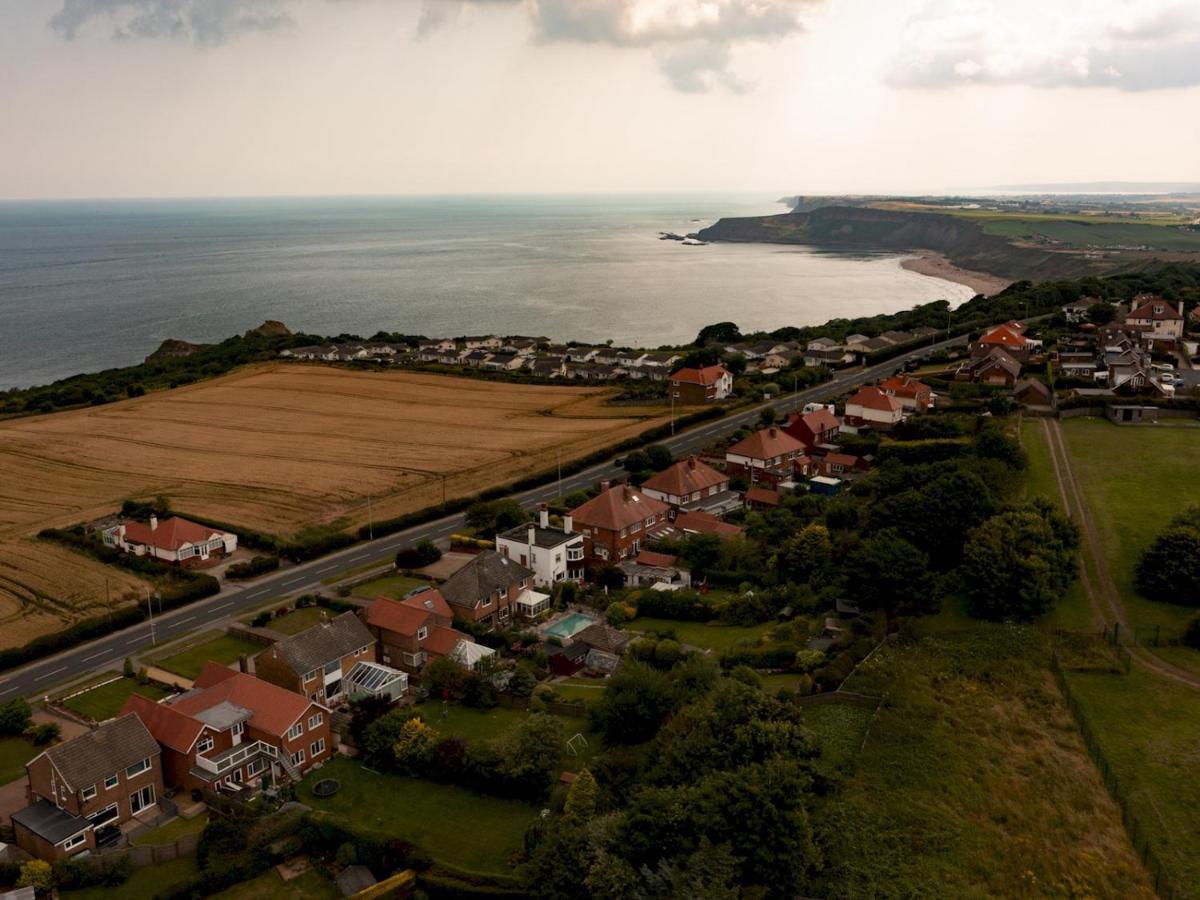 Pass The Keys Amazing 4 Bedroom Property- Hot Tub & Sea Views Скарборо Екстер'єр фото